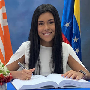 Meet your Posher, Daniela